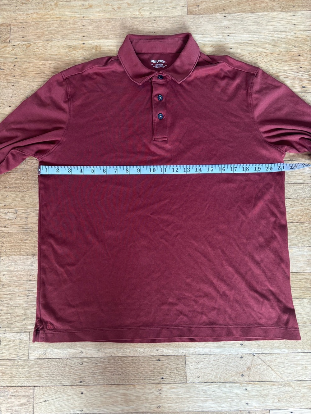 UNTUCKit Men's Maroon collared buttoned Polo Shirt Medium